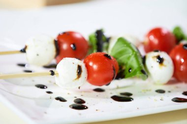 meze kiraz domates