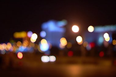 Şehir Işıkları Özeti