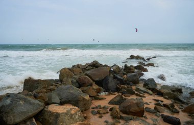 Gündüz deniz manzaralı. Doğal arkaplan.