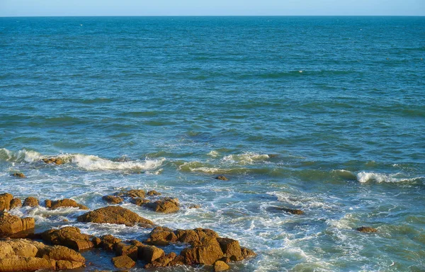 Onde Sulla Vista Sulla Spiaggia — Foto Stock