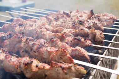 Izgarada ızgara ızgara ızgara.