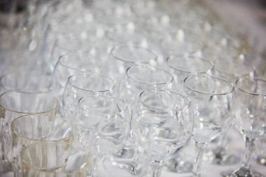 Alkol için gözlük grubu