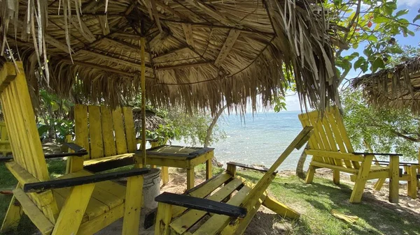 Muebles Shabby Isla Tropical — Foto de Stock