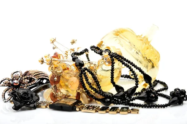 Haarnadeln Uhren Perlen Halsketten Weibchen Schmuck Und Accessoires Schwarz Auf — Stockfoto