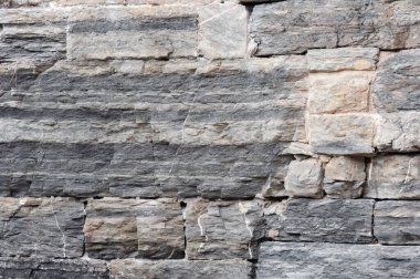 İtalyan antik evi: tipik taş duvar