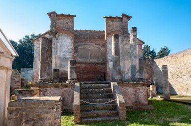 Pompeii, dünyanın en iyi korunmuş arkeolojik alanı, İtalya. Iside Tapınağı