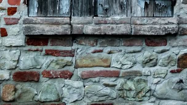 Persiana Ventana Casa Rural Con Muro Ladrillo Piedras Antiguas Ventana — Vídeo de stock