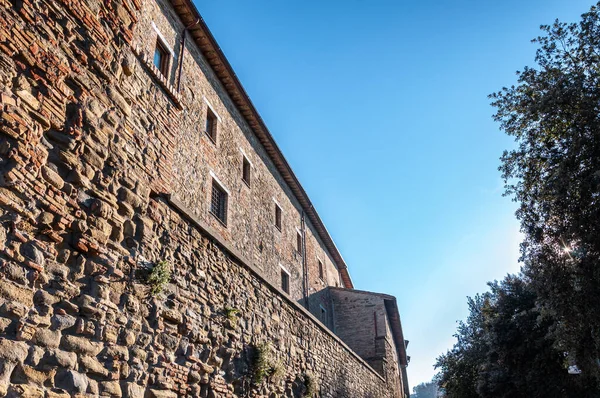 Bettona, village in Umbria of Etruscan origins, Italy. Close to Assisi, it rises on the Martani mountains on the banks of the Tiber river. Detail of the walls of the village.