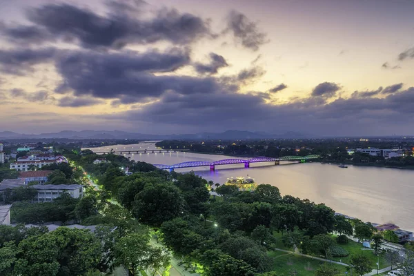 Truong Tien Köprüsü, Hue, Vietnam