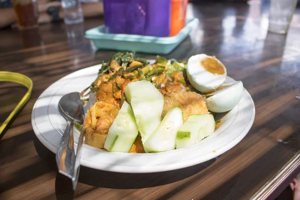 Pirinç Yumurta Sebze Endonezya Gıda Asya Gıda — Stok fotoğraf