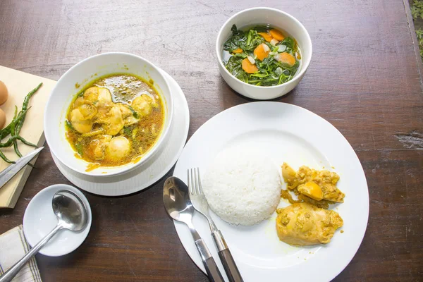 Yumurta soya sosu, tavuk soya sosu, Opor Ayam, tavuk suyu, Endonezya gıda | Assian gıda