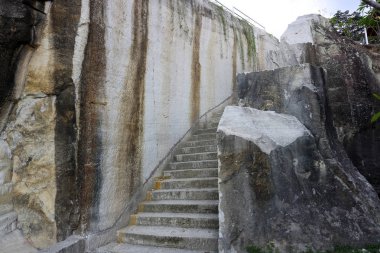 Yapay Tur, Breccia Cliffs, Tebing Breksi Endonezya | Endonezya Seyahat