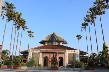 Yogyakarta, Endonezya - 10 Haziran 2017: Camii, cami Gadjah Mada Üniversitesi, cami Ugm, Endonezya Camii, Yogyakarta şehir, Endonezya dili | Asya