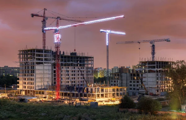 Kule Vinç bir sürü de akşam konut binalar inşa