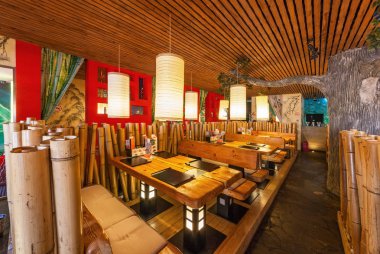 Moskova - Ağustos 2014: Japon Suşi Restoran Zinciri 