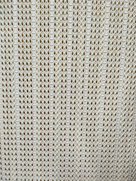 Textura de mimbre blanco de plástico en la cesta de la ropa como contenedor de ropa, primer plano en el patrón —  Fotos de Stock