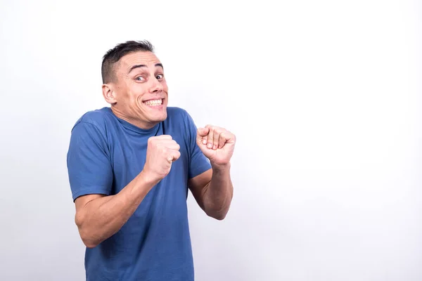 Homem Sorridente Feliz Fundo Branco Tiro Médio — Fotografia de Stock