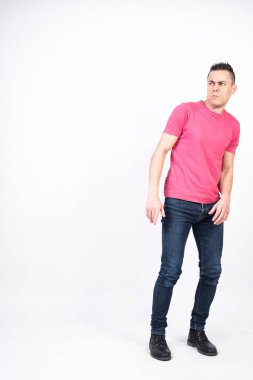 Güvenilmez bir beyaz geçmişi var. Tüm vücut