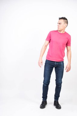 Güvenilmez bir beyaz geçmişi var. Tüm vücut