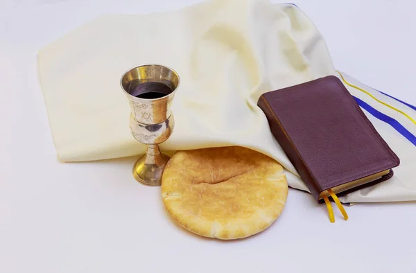 Chalice with red wine, bread and Holy Bible — Stock Photo, Image