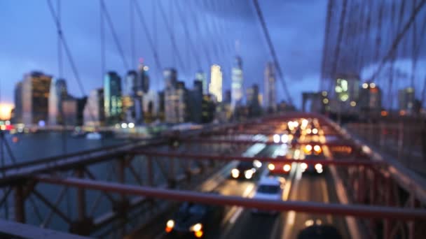 Manhattan Skyline Partir Ponte Brooklyn Entardecer Com Trilhos Carros — Vídeo de Stock