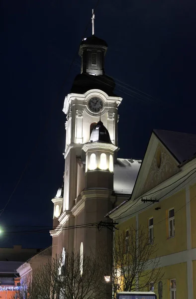 Night view of Roman Catholic Cathedral St. George in Uzhgorod — Stock Photo, Image