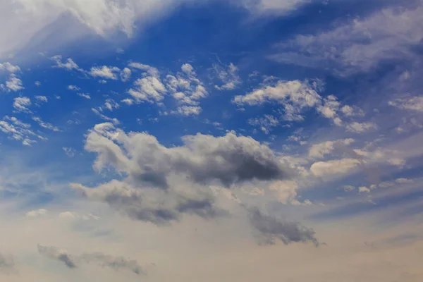 Blue sky background with white clouds — Stock Photo, Image