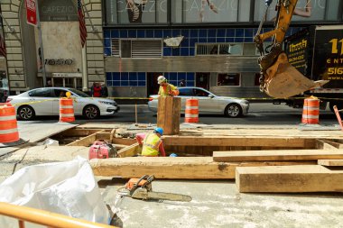 New York City, Amerika Birleşik Devletleri - 04, 2017: Yol İnşaatı ve Manhattan'ın yol çalışmaları