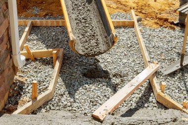 Beton işçi bina concreted yaklaşım vardır