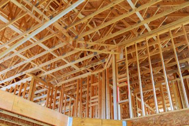 Bir inşa sopa ev yapım aşamasında