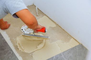 Şık şık beyaz Seramik Karo bir oluk tamir daireler ve banyolar ile.