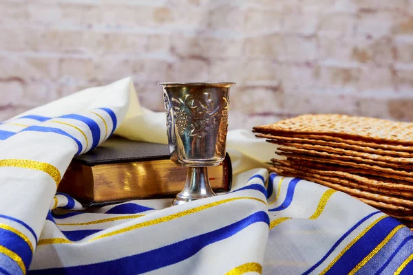 Matzoh ebraico pasqua pane torah — Foto Stock
