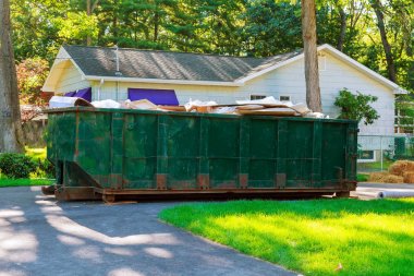 Çöp konteyner çöp ekoloji ve çevre ile dolu olmak dumpsters