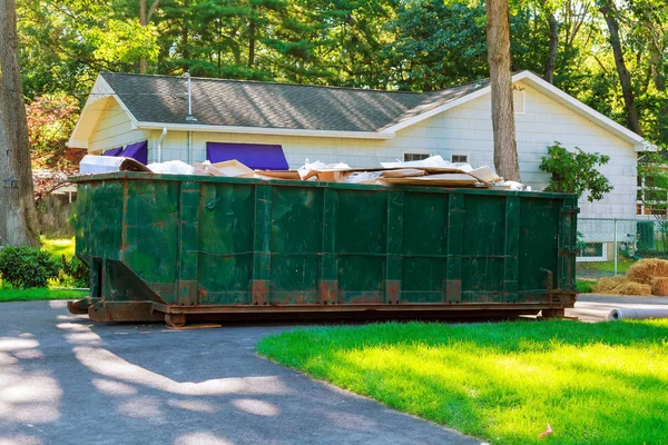 Dumpsters Being Full Garbage Container Trash Ecology Environment — Stock Photo, Image