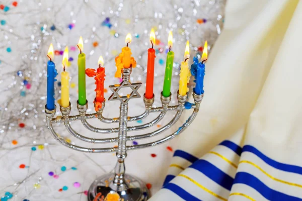 Símbolo judaico feriado judaico Hanukkah com menorah tradicional Candelabra — Fotografia de Stock