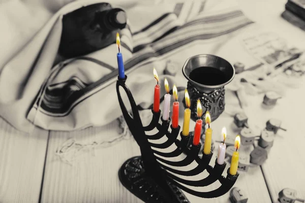 ライトのユダヤ人の祭りハヌカ — ストック写真