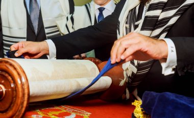 Tevrat okuma adımattığım kutsal şehir Kudüs tatile kaydırır.