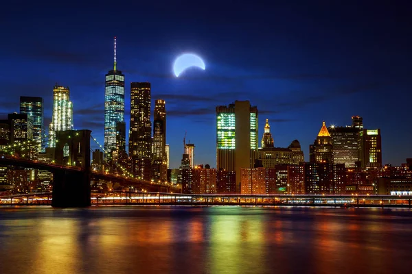 Eclipse Solaire New York Août 2017 Brooklyn Bridge Manhattan Illuminés — Photo