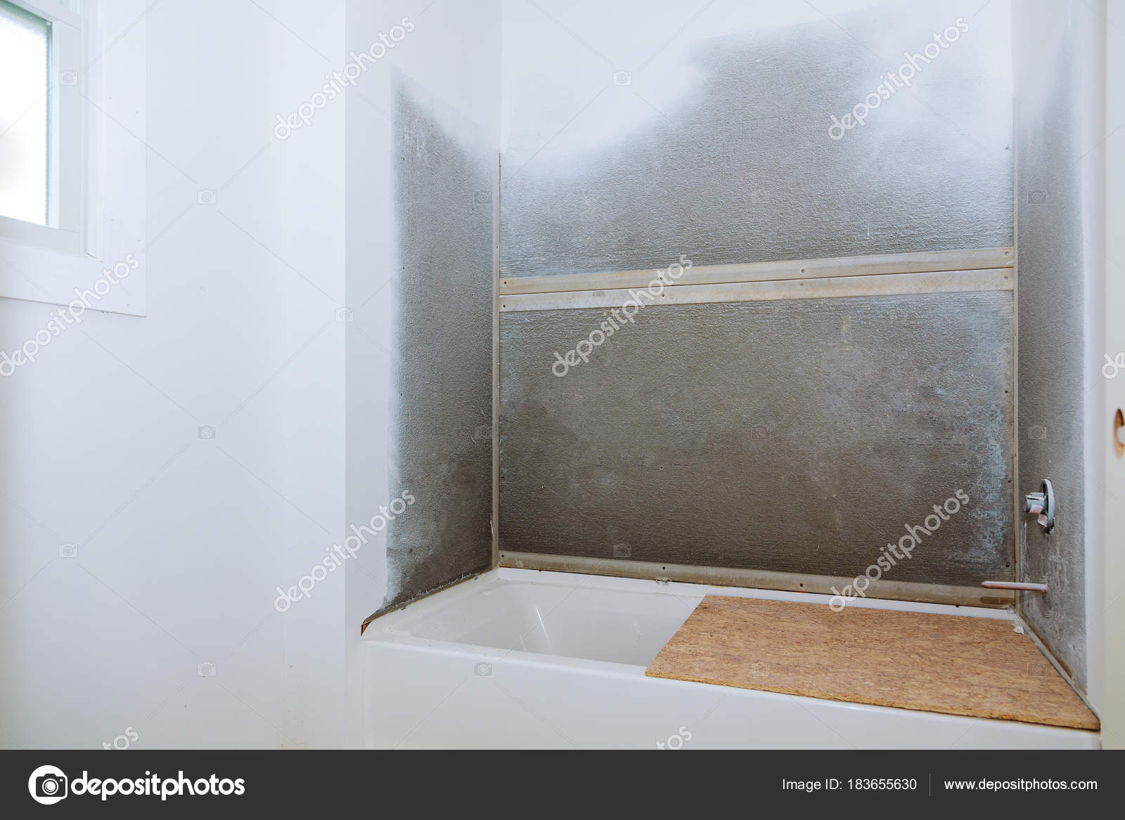 Aufbau: Umbau einer Bad-installation — Stockfoto © photovs #183655630 Aufbau: Umbau einer Bad-installation — Stockfoto © photovs #183655630