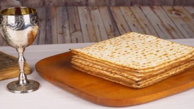 Şaraplı Pesach matzo Hamursuz Bayramı ve matzoh Musevi Hamursuz Bayramı ekmeği