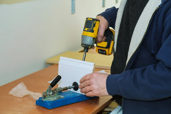 Werken tools achtergrond. tas met extra tool, bouw, achtergrond — Stockfoto