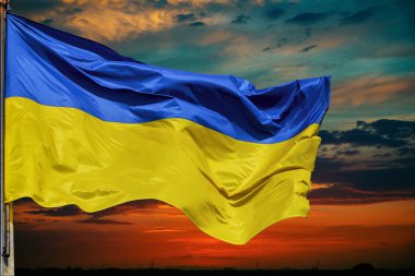Gökyüzü günbatımı, Ukraynalı bayrak günbatımı gökyüzü Ukrayna bayrağı