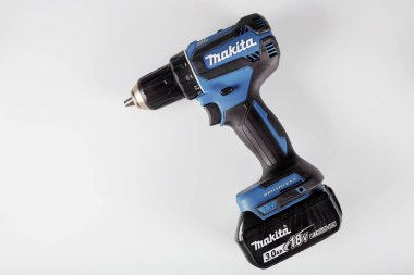 Makita tornavida fırçasız iş aleti. Makita Şirketi 1915 'te kuruldu, Japonya merkezlidir.