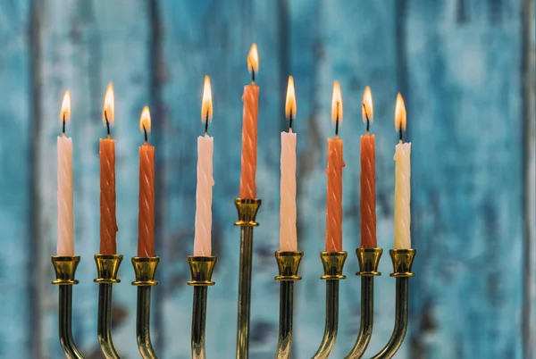 La fiesta judía hannukah símbolos - menorah —  Fotos de Stock