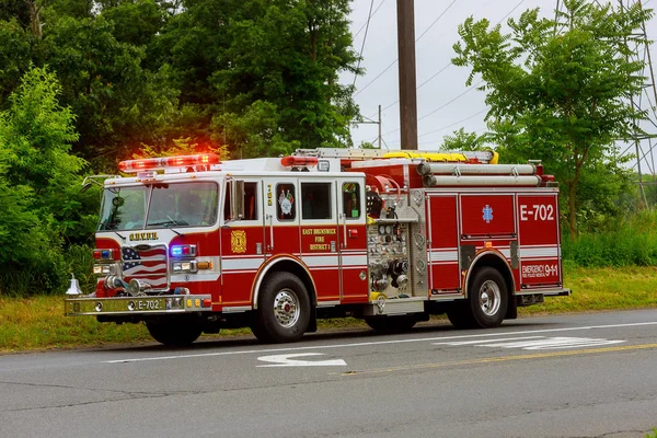 Camión de bomberos en el Departamento de Bomberos de East Brunswick Diatricto de Bomberos 1 NJ EE.UU. —  Fotos de Stock