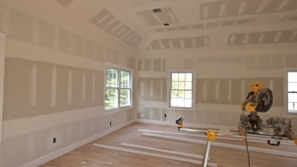 Construção de interiores do projeto de habitação com nova casa de construção interior drywall e detalhes de acabamento — Vídeo de Stock