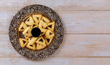 Yahudi bayramı hamantaschen kurabiyeli Kosher şarap karnavalı