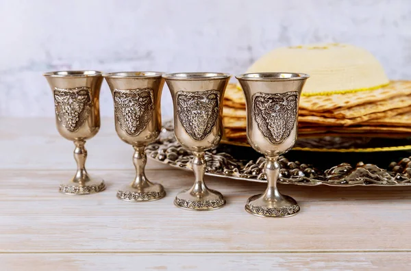 Pão Páscoa Judaica Matzoh Placa Seder Tradicional Sobre Mesa Madeira — Fotografia de Stock