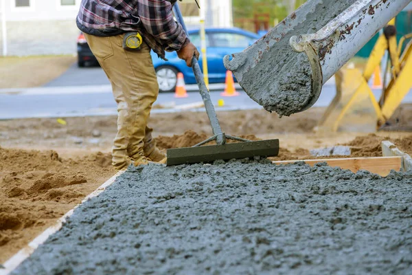 Cement Mixer Truck Transport Pouring Concrete Create Walking — Stock Photo, Image