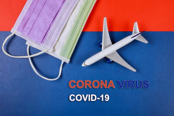 Covid Coronavirus Pandemia Global Con Modelo Avión Palabra Epidémica Virus — Foto de Stock